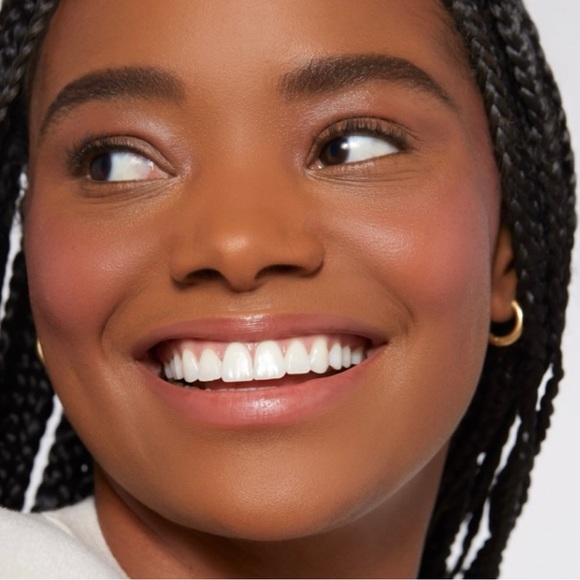 Rare Beauty Encourage Soft Pinch Liquid Blush - Picture 2 of 14